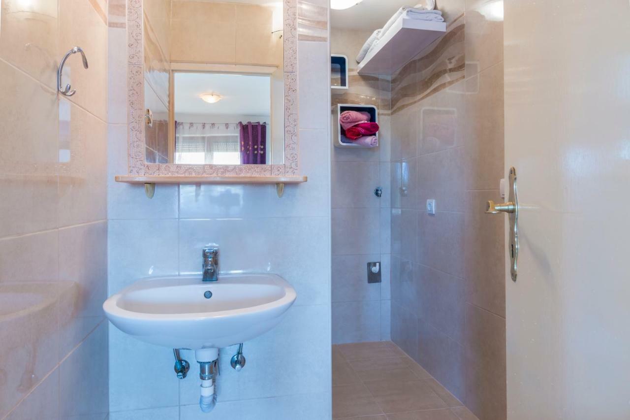 Апартаменты Apartman Studio Пула Экстерьер фото