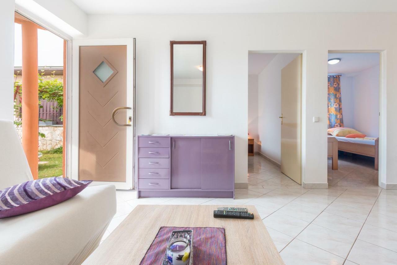 Апартаменты Apartman Studio Пула Экстерьер фото